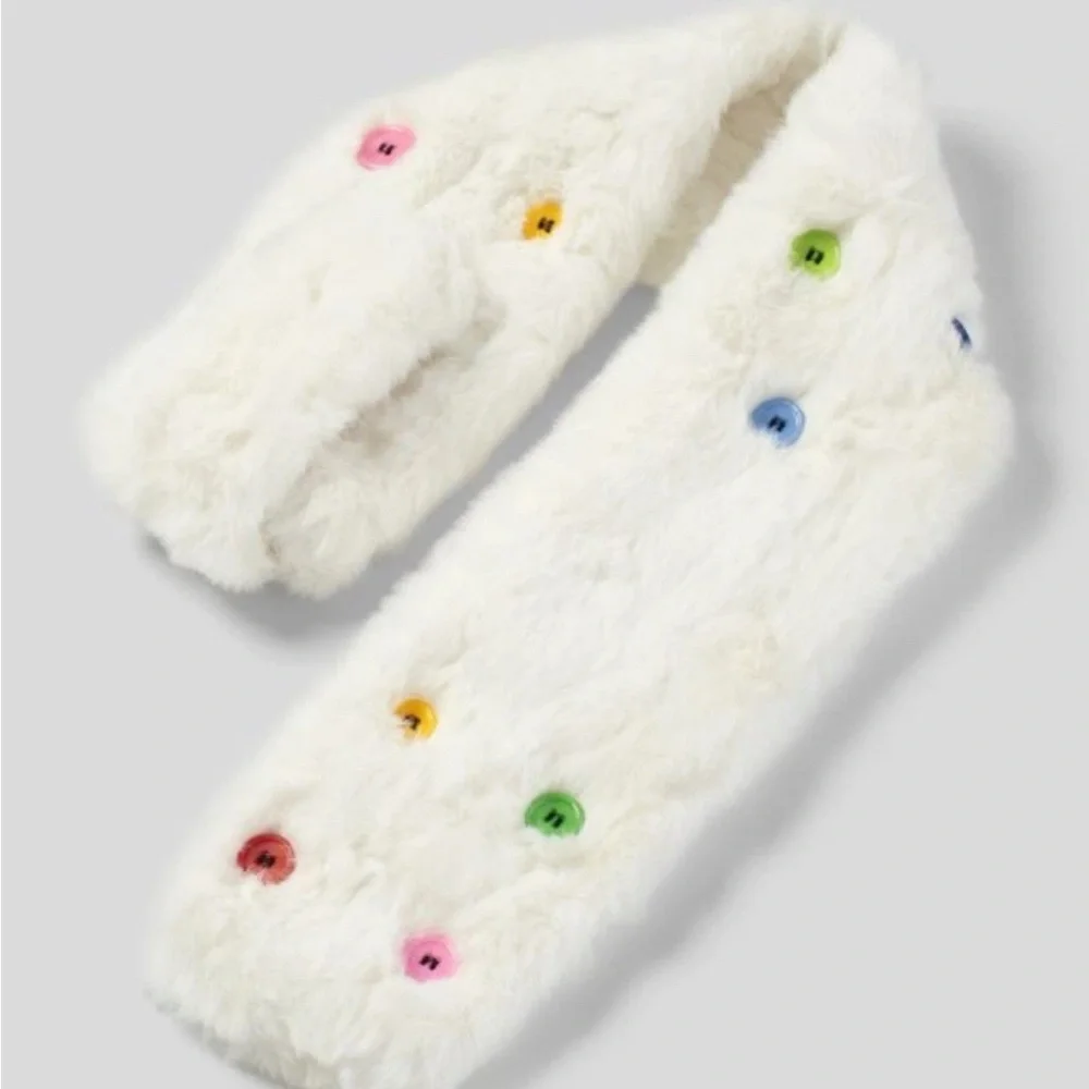 Halara Women White Faux Fur Decorative Button Scarf Winter Warm Snuggly One Size